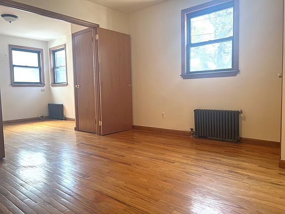 2nd image of 14-04 Astoria Park S #1A