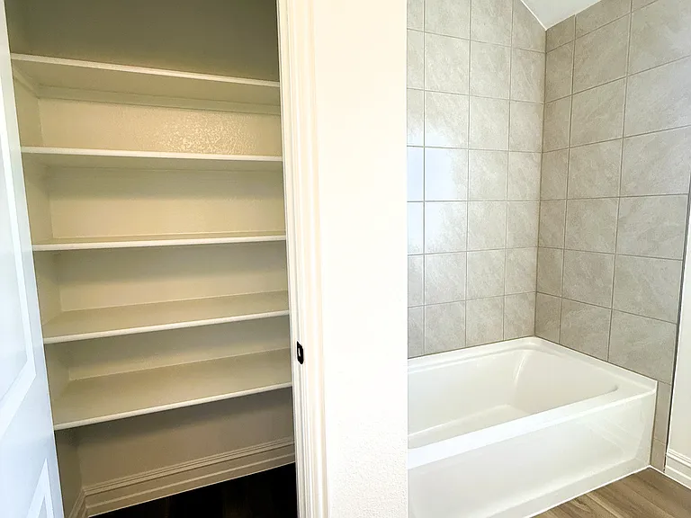 4349 Noble Ln — Photo 27