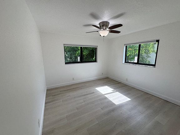 4th image of 11660 NW 45th St #1-4