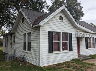 346 Broadway St, Maud, TX 75567