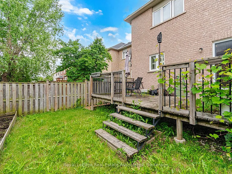 70 Echoridge Dr — Photo 42