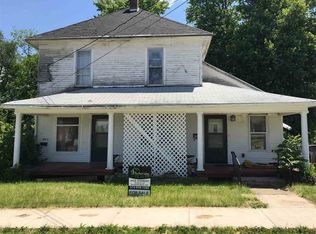 1004 N Harrison St, Syracuse, IN 46567