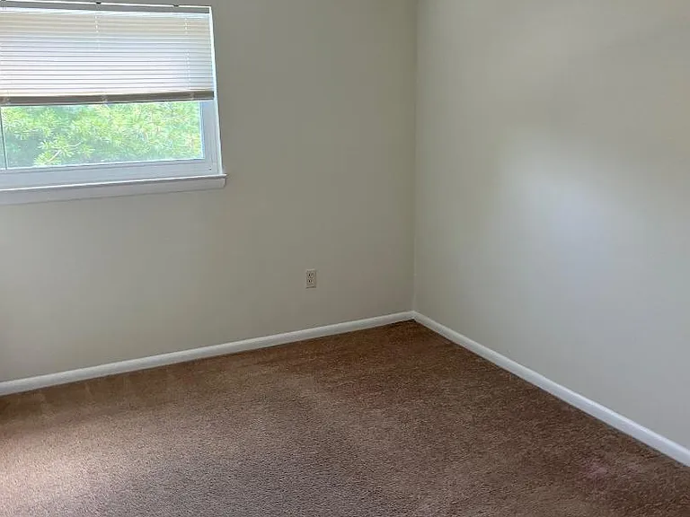 2824 W Moreland Rd #2 — Photo 6