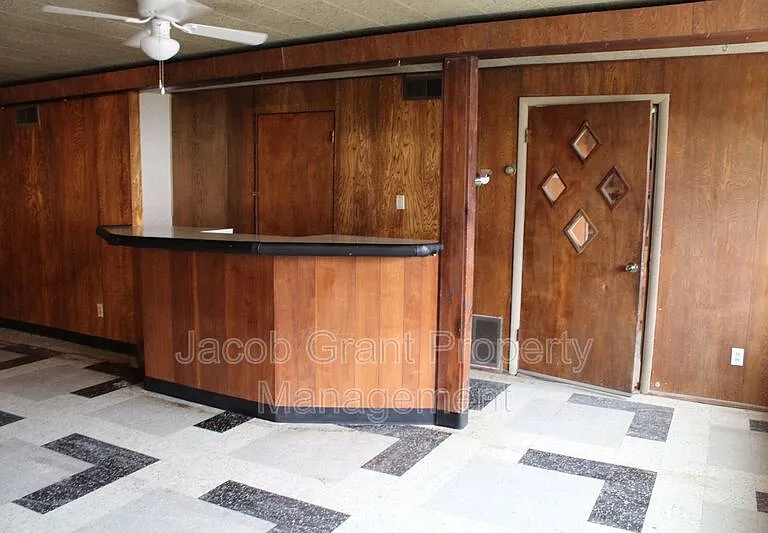 282 J St — Photo 7