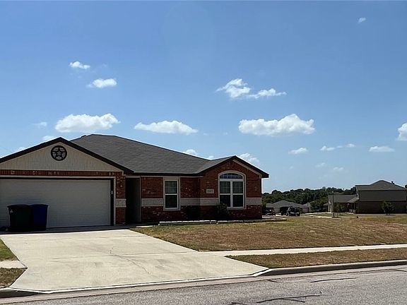 3rd image of 2900 Starlight Dr