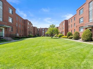 10 Ashland St APT 2L, Worcester, MA 01609