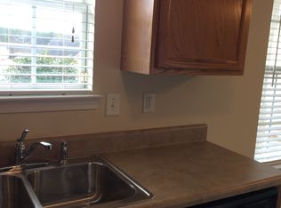 404 Lexington Park Dr, Lagrange, GA 30241