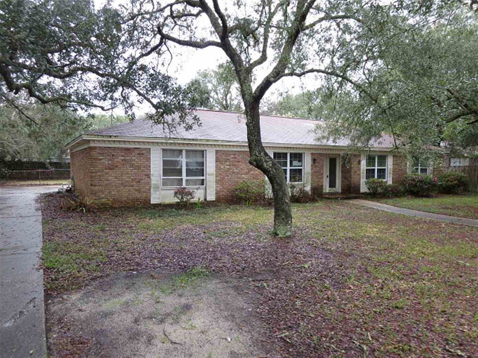 1st image of 1253 Holiday Dr