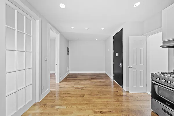 Rented by Vector New York, LLC | media 17