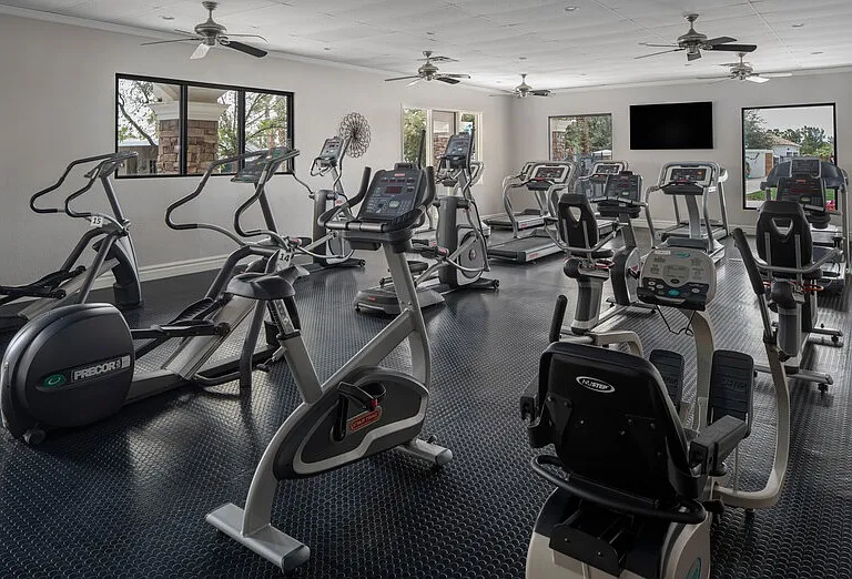 Palm Creek Resort & Residences — Photo 35