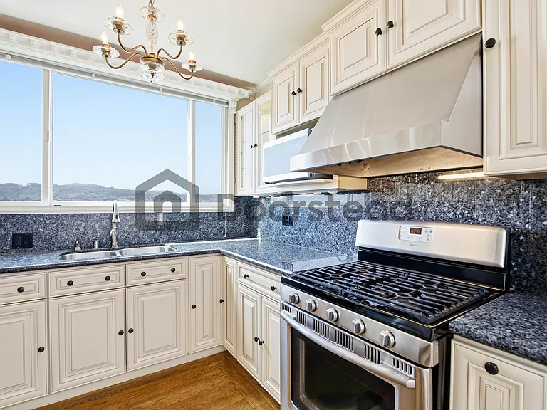 101 Monterey Blvd — Photo 18