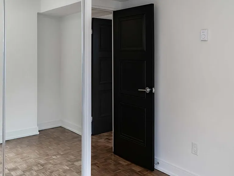 490 Nelson Ave #204 — Photo 5