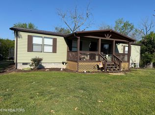420 E Baldwin St, Rockwood, TN 37854