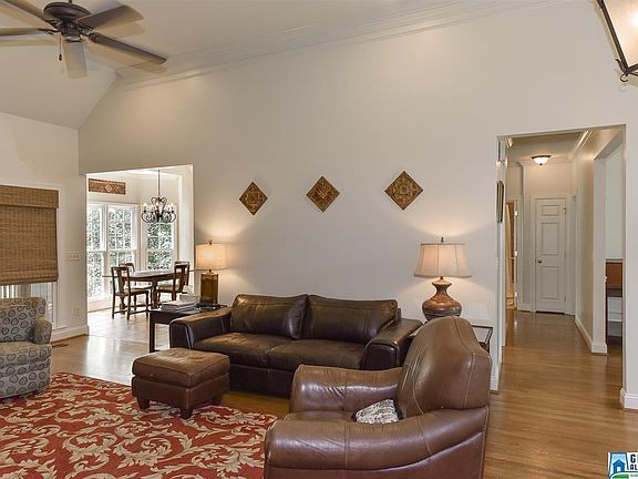 4th image of 1596 Oak Park Dr