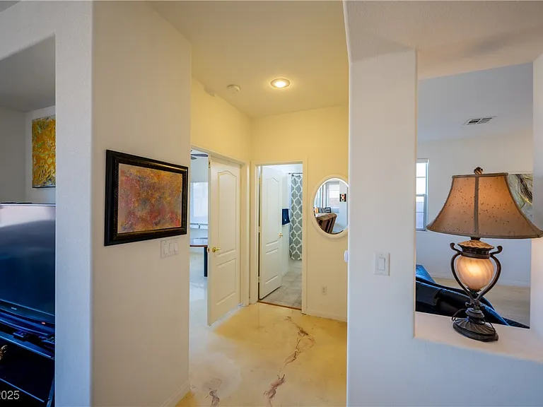 359 Hoskins Ct — Photo 23