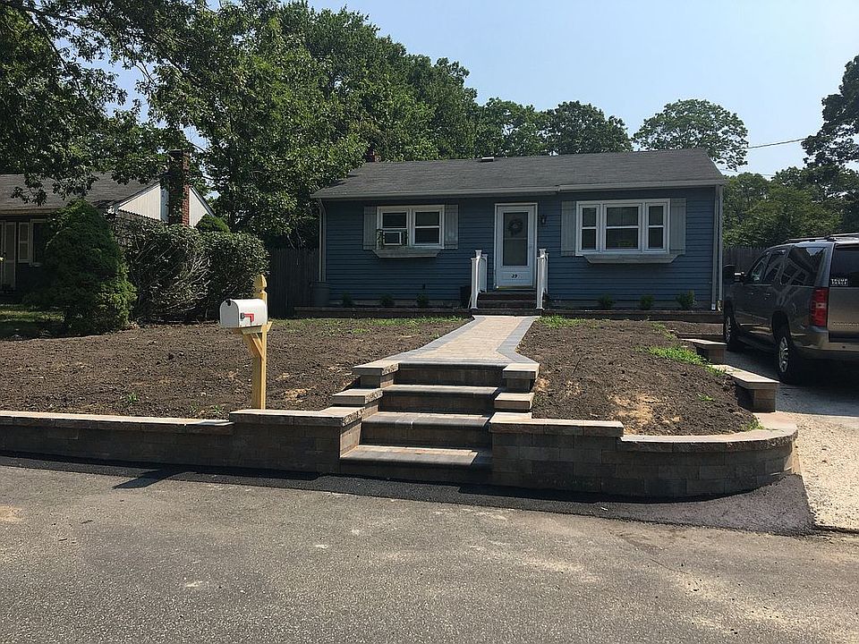 1st image of 39 Jefferson Ave