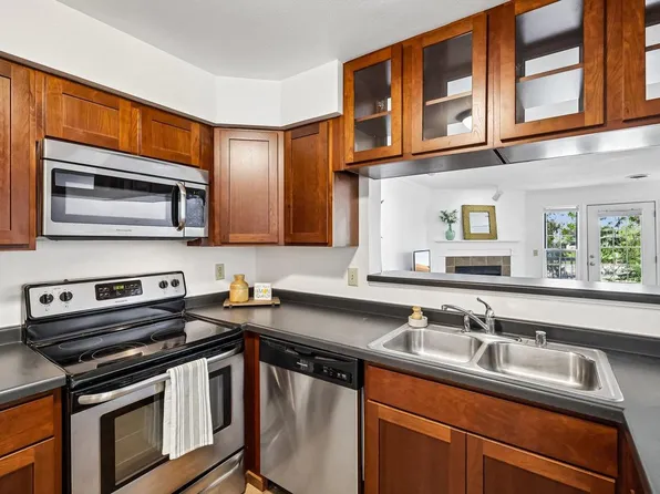 6 Captains Court #2, Madison, WI 53719
