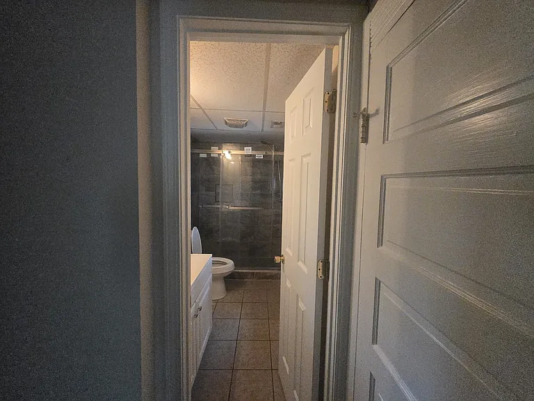 528 E Main St #1 — Photo 16