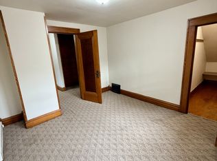 1251 Walnut St #A, Oshkosh, WI 54901
