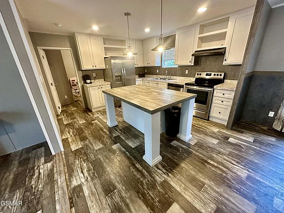 5th image of 2528 Dogwood Loop Dr