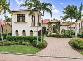 2896 Tiburon Blvd E, Naples, FL 34109