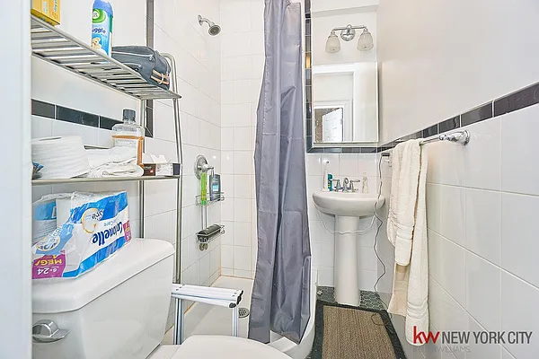 Rented by Keller Williams NYC | media 31