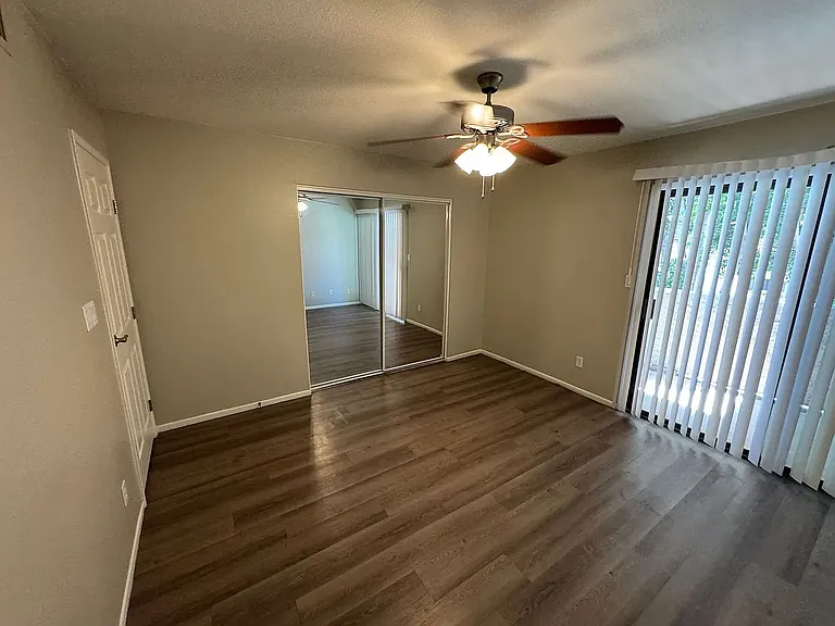 935 N Granite Reef Rd #32 — Photo 14