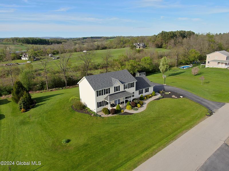 3rd image of 111 Brave Ridge Drive