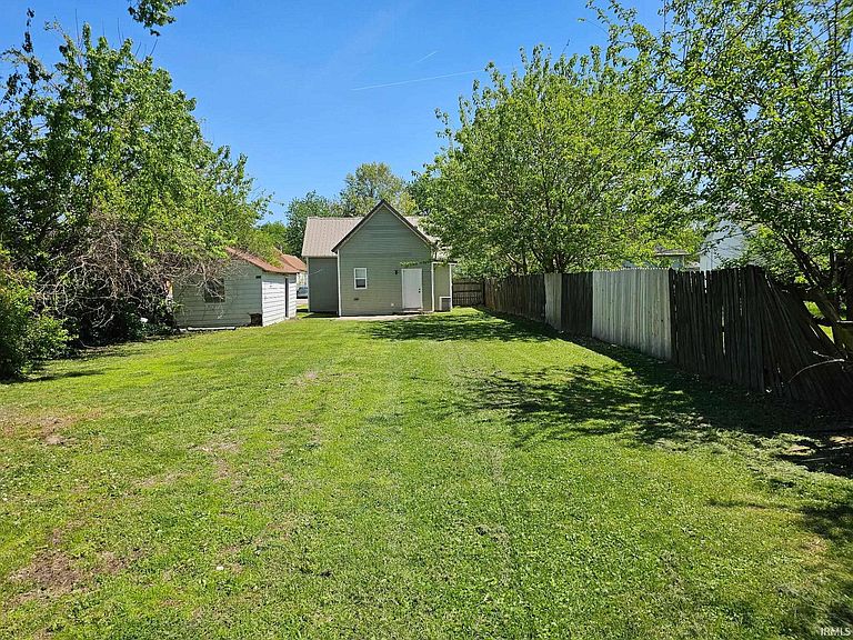 Listing photo 4