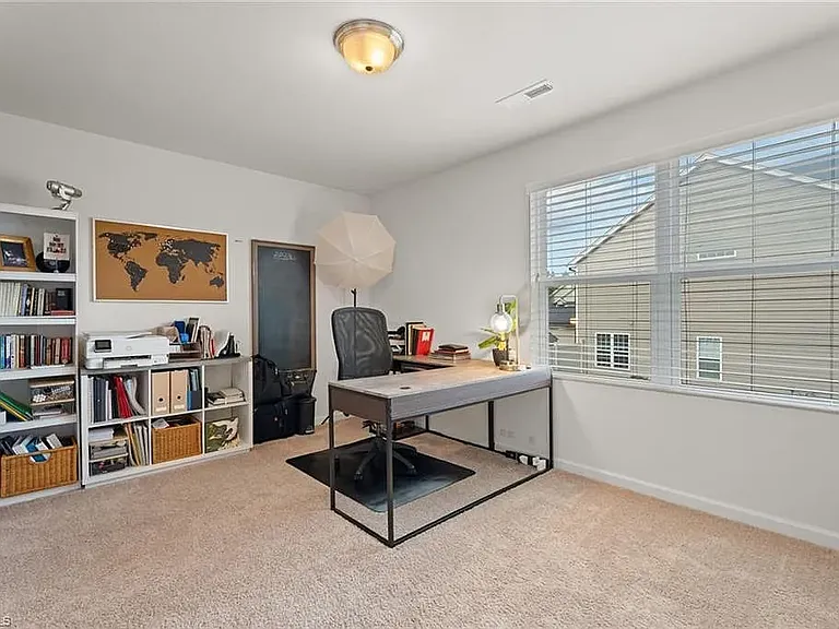 1719 Overcreek Cir — Photo 2