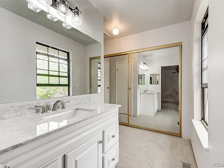 2665 S Xanadu Way #D — Photo 20