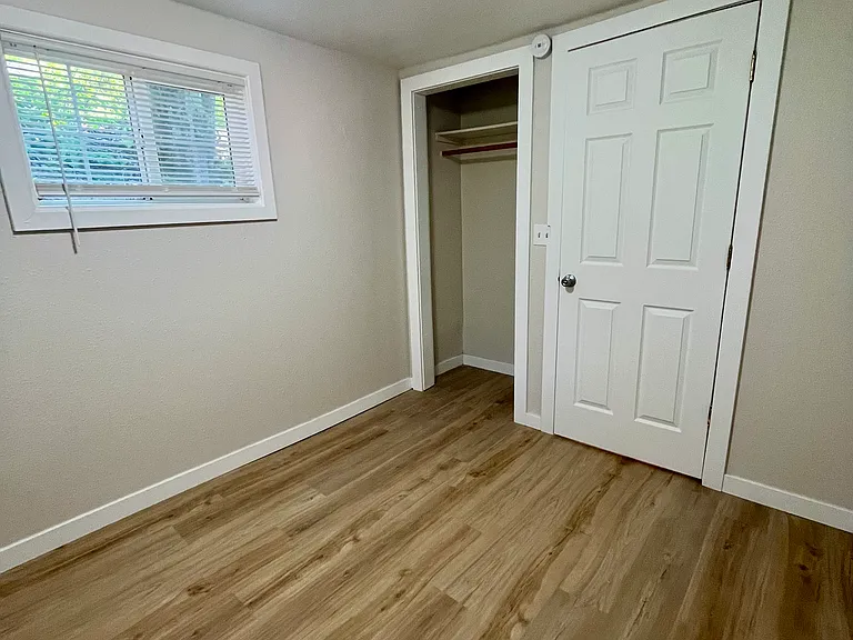 105 Front St S #9 — Photo 16