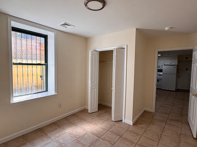 64 Park St #B — Photo 14