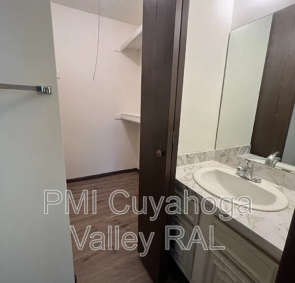 1516 W Market St — Photo 2