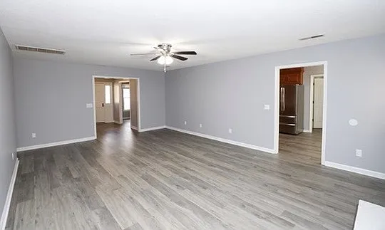 944 Twin Lakes Dr — Photo 35