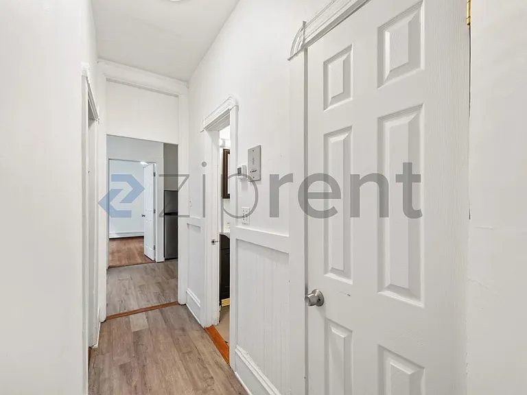 34 Cunard St #3 — Photo 8