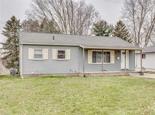 1130 Valley Dr NW, North Canton, OH 44720