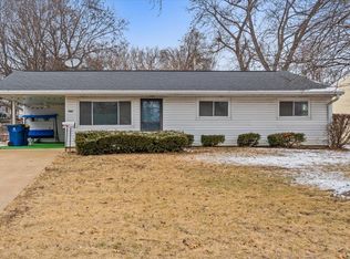 9827 Guthrie Ave, Saint Louis, MO 63134