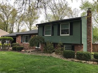 584 Heatherwood Dr SE, Warren, OH