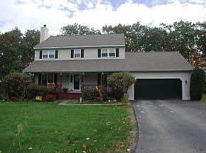2nd image of 14 Marblehead Dr
