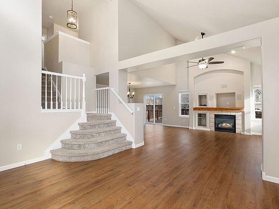 3rd image of 3942 Crestone Dr