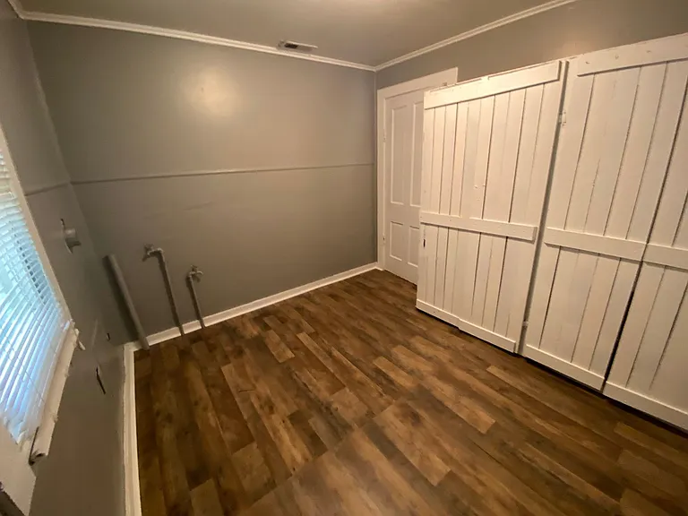 710 W Chicago St — Photo 12