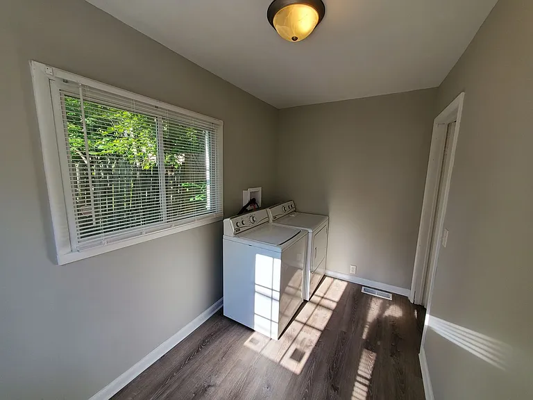 112 Fairbanks St NE — Photo 23