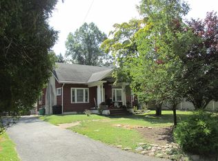 43 Tappan Rd, Harrington Park, NJ 07640