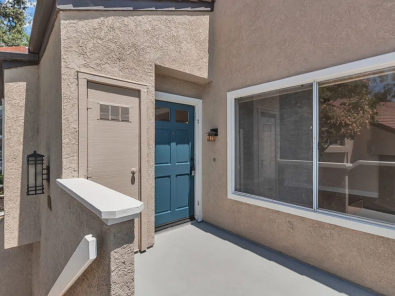 89 Stanford Ct — Photo 19