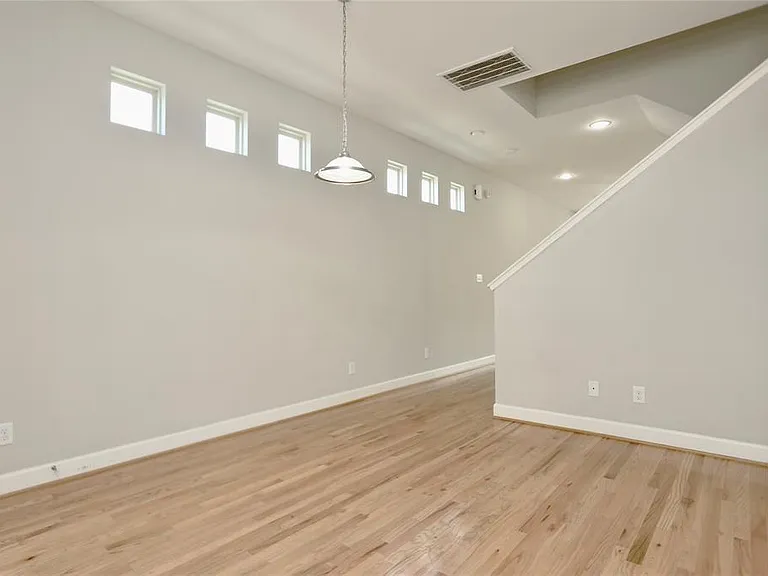 3614 Main Plaza Dr — Photo 6