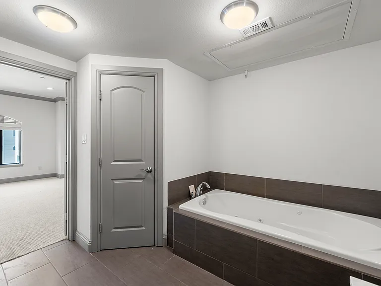 3142 Ross Ave #1 — Photo 29