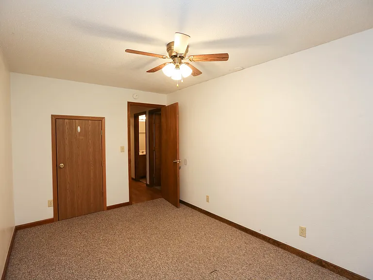 439 Foxfire Dr — Photo 26