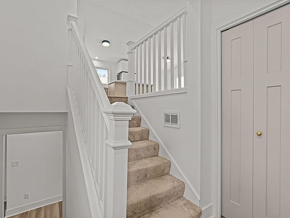 4th image of 1599 Lancaster Ln