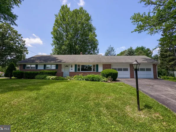 2304 Wilkes Rd, Lancaster, PA 17601